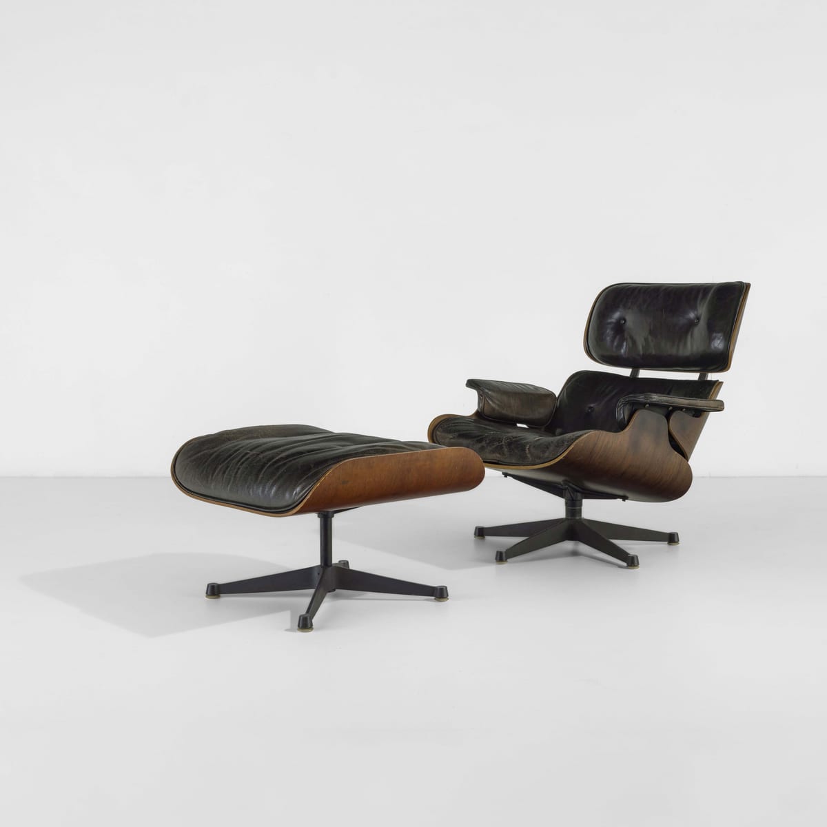 Poltrona Eames con ottoman